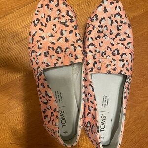 TOMS women’s flats size 8